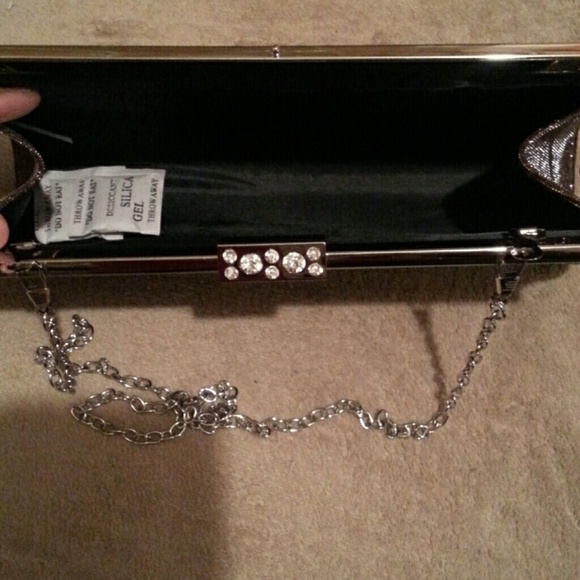 Chic Glittery Brown Clutch - Picture 4 of 4